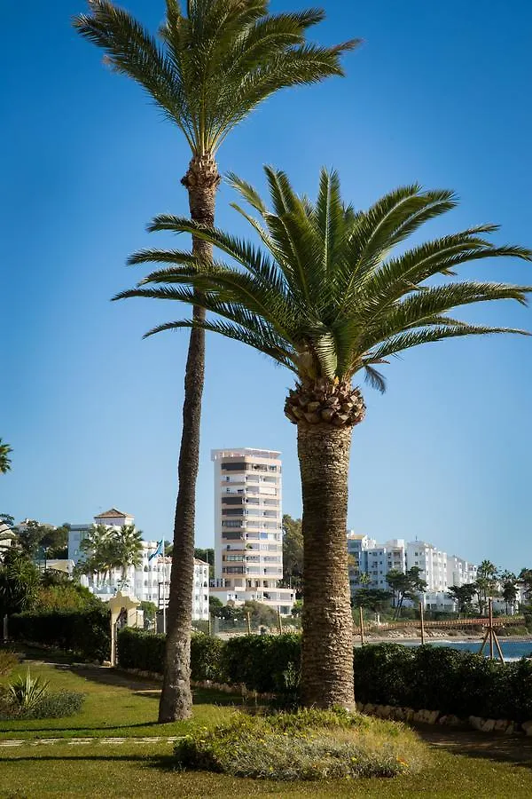 Holidays2Riviera Sea Side Front Beach Sitio de Calahonda
