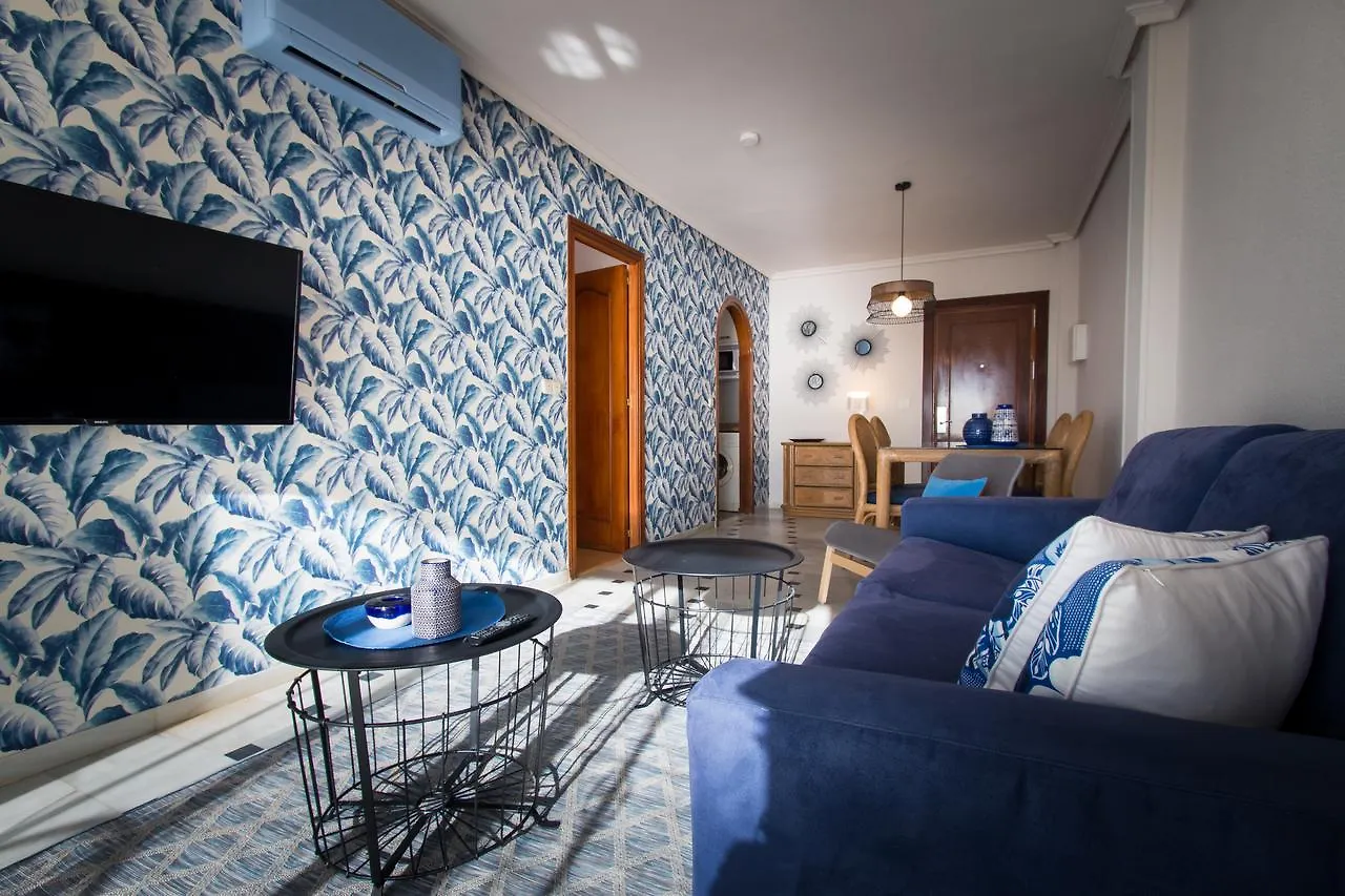 Holidays2Riviera Sea Side Front Beach Sitio de Calahonda Apartment